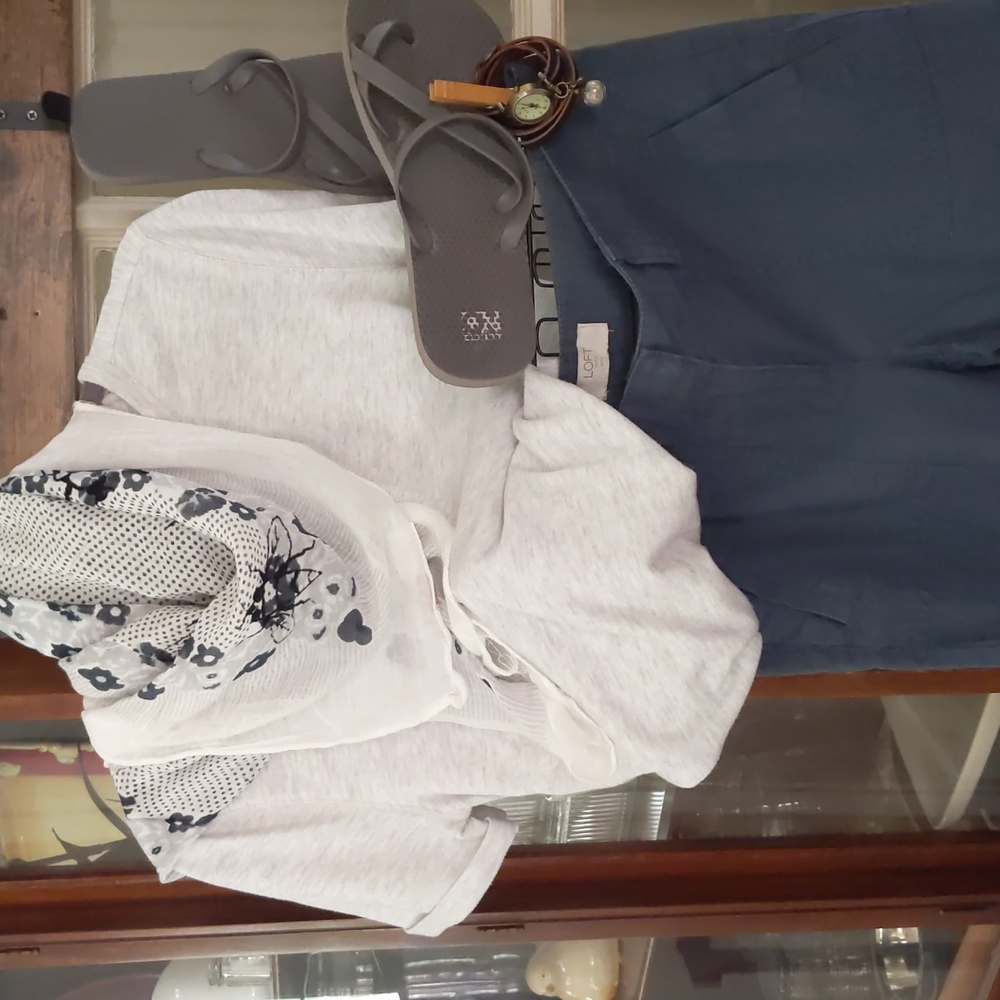 Old Navy Light Heather Gray Rolled Sleeve T-shirt